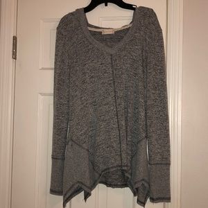 Heather grey Altar’d State sweater